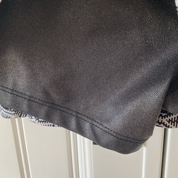 BPassionit “Geo Trellis” Print Breeze Skort Black White Red Size XS - Picture 4 of 5